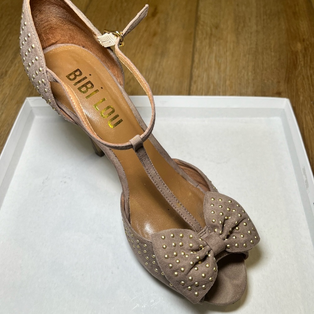 Bibi Lou Bow heel